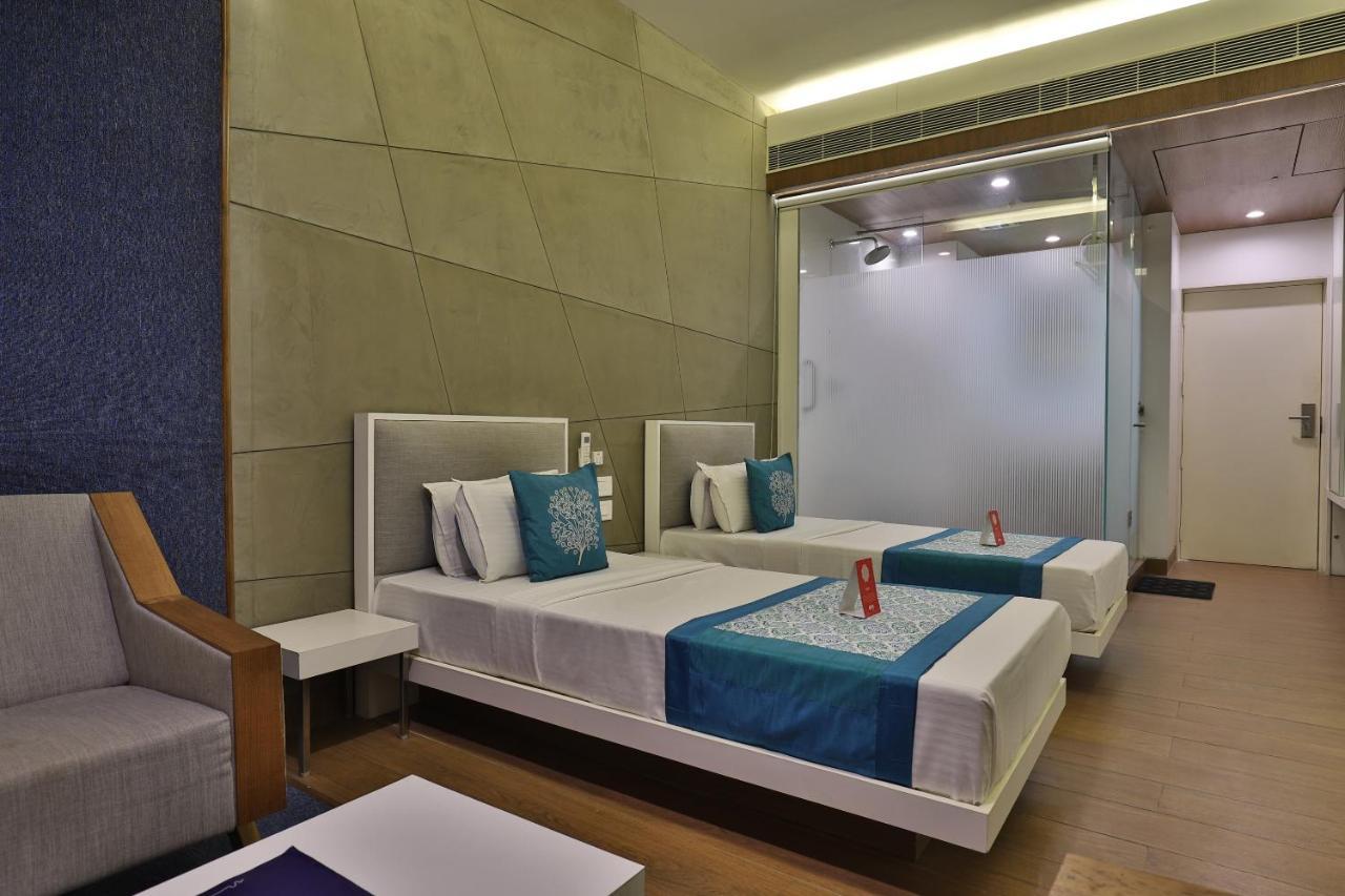 Capital O 1338 Hotel Harmony Rajkot Bagian luar foto
