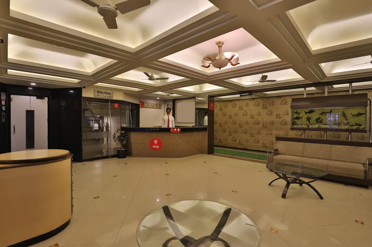 Capital O 1338 Hotel Harmony Rajkot Bagian luar foto